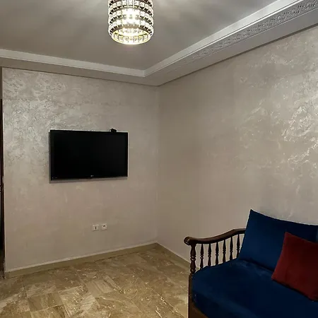 Appartement A Tanger Centre 5 Min De La Gare Tgv Et Malabata En Voiture Pour Famille,For Family,Interdit Couples Araabic Non Marie,Forbidden Unmarried Araabic Couples Buitenkant foto