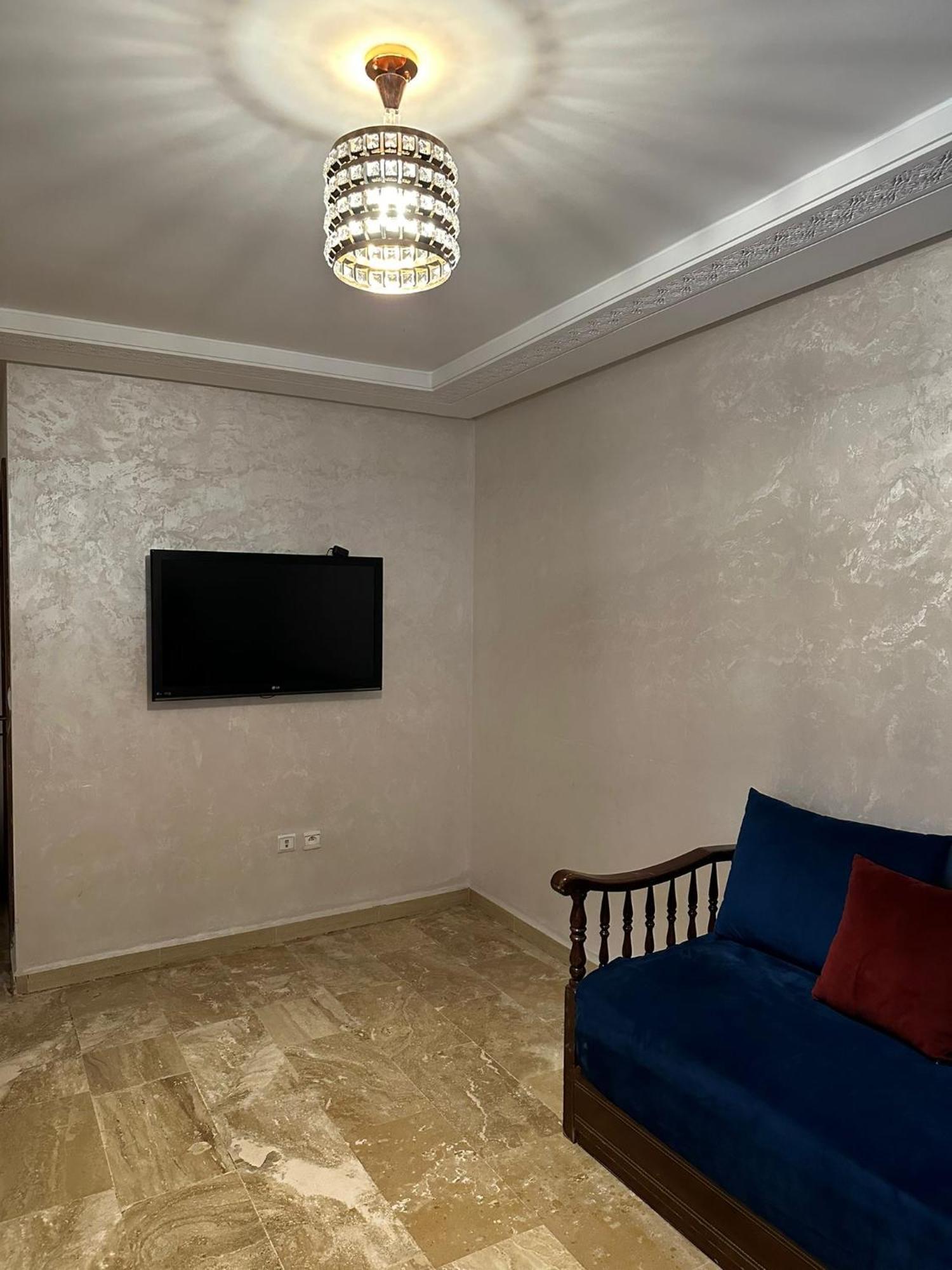 Appartement A Centre 5 Min De La Gare Tgv Et Malabata En Voiture Pour Famille,for Family,interdit Couples Araabic Non Marie,forbidden Unmarried Araabic Couples